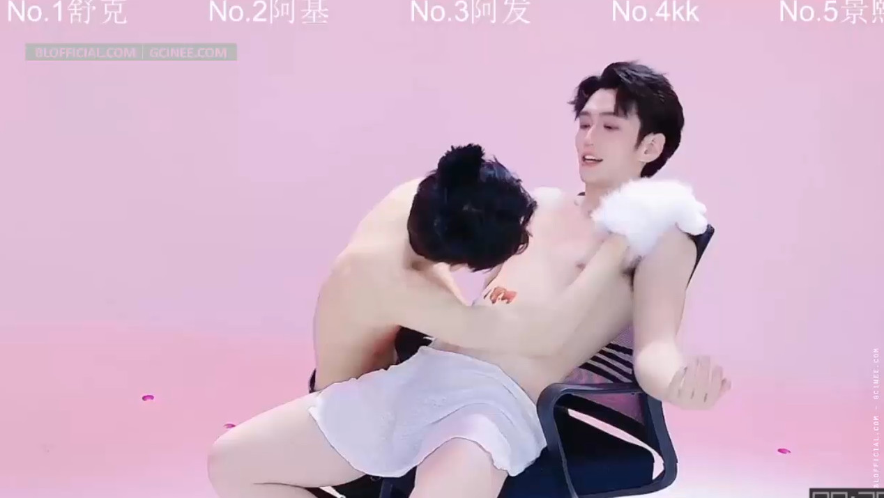 Stripping Idol 8